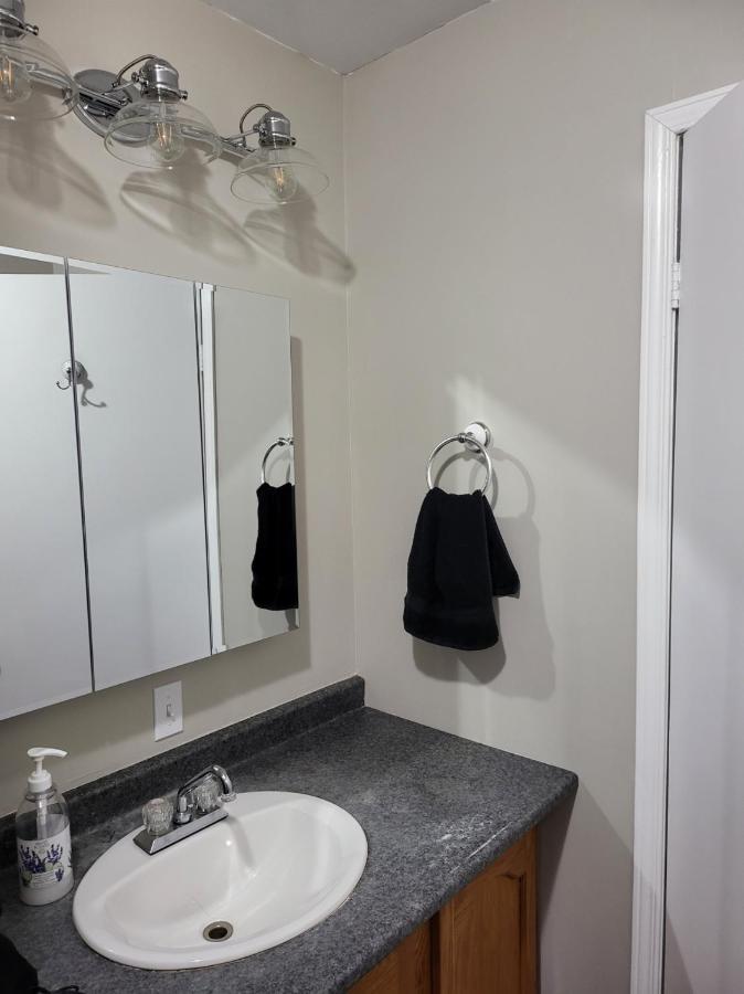 Michaels Bay Getaway On Manitoulin Island Villa South Baymouth Екстериор снимка